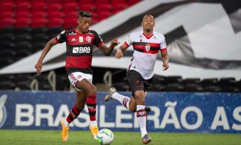 Brasileirão: Flamengo enfrenta o Atlético-GO tentando manter sonho do campeonato 