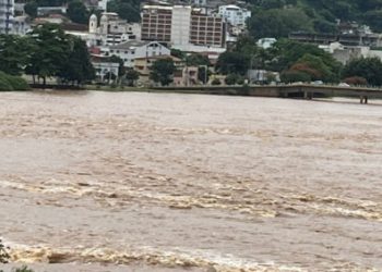 Rio Muriaé atinge cota e entra em estágio de alerta em Itaperuna