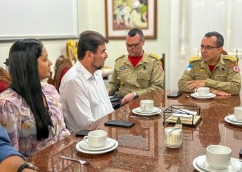 Instalação de Destacamento do Corpo de Bombeiros no município é tema de encontro do prefeito e vice-prefeita com o Comandante Geral do Corpo de Bombeiros