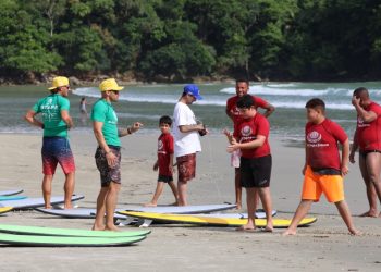 Projeto Surf para Todos chega a Juquehy