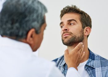 Tireoplastia, a cirurgia que pode transformar o timbre da sua voz