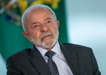 Pesquisa Datafolha: reprovação ao governo Lula varia e chega a 40%