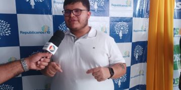 caiu-na-rede:-pre-candidato-mais-jovem-da-historia-de-sao-fidelis-se-destaca-na-politica-local