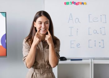 Curso de Libras: o que você precisa saber para começar a se comunicar na língua de sinais