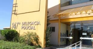 Homem fica em estado grave após ser esfaqueado pela ex-companheira na Praia de Santa Clara