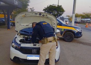 PRF recupera carro roubado na BR-101 e prende suspeito de chefiar tráfico em Travessão e São Francisco de Itabapoana