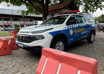 Prefeitura inicia reintegração do Shopping Estrada, mas associação contesta decisão na Justiça