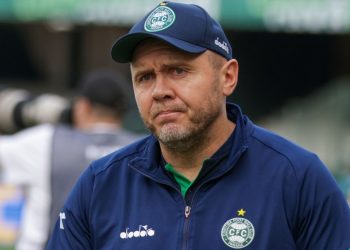 Coritiba Tecnico Mozart Aposta Atacantes