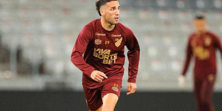 Gaston Benevidez Athletico 1024x576 1