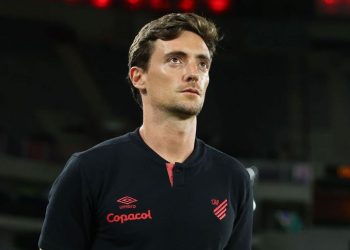 Joao Correia Tecnico Athletico
