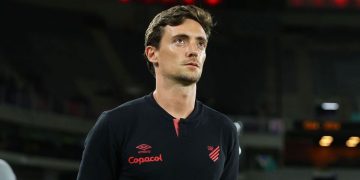 Joao Correia Tecnico Athletico