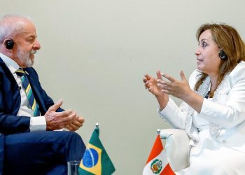 Lula E Presidenta Do Peru