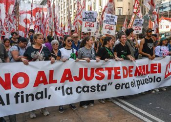 2023 12 21t000000z 103304579 Mt1ltana000vt3lrn Rtrmadp 3 America Argentina Buenos Aires Demostration Latin America Protests