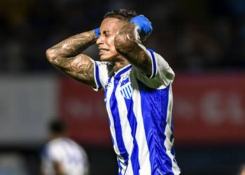 Alef Manga Cobrado Revolta Confusao