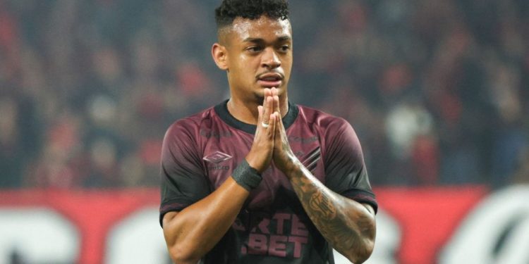 Leo Derik Athletico Amazonas Serie B 1024x576 1