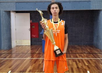 1 Atletaatletaatletaatleta 37604871