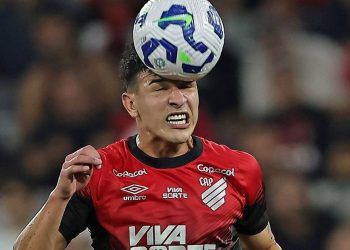 Esquivel Athletico Lesao Fora Temporada 2025