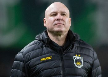 Rogerio Correa Volta Redonda Tecnico Demitido Athletico