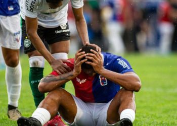 Coritiba Tripudia Morte Parana Clube Rebaixamento
