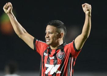 Erick Atacante Sao Paulo Coritiba Vitoria