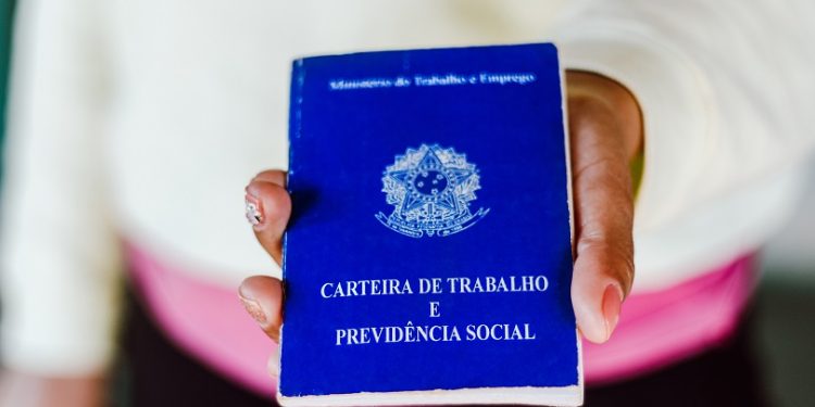 810 Foto Da CTPS