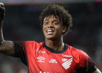 Https3A2F2Fude Hermes Media Prd.s3.gra .io .cloud .ovh .net2Fmedia2Fumdoisesportes2F20262F012F142219102Fbruninho Gol Athletico Operario Paranaense