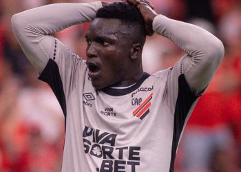 Https3A2F2Fude Hermes Media Prd.s3.gra .io .cloud .ovh .net2Fmedia2Fumdoisesportes2F20262F012F282325572Fviveros Atacante Athletico Estreia Brasileirao