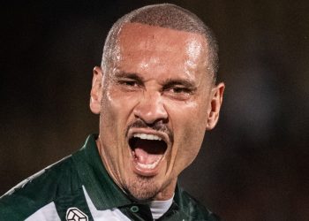 Maicon Coritiba Vence Momento Certo