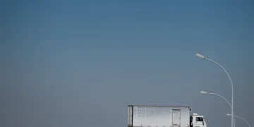 Caminhoes Transporte De Cargas010720143045