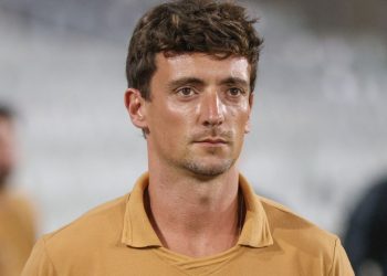 Joao Correia Bastidores Demissao Athletico