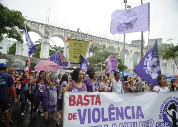 906687 ManifestaC3A7C3A3o Mulheres ViolC3AAncia0376