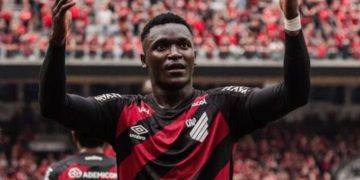 Atacante Viveros Athletico