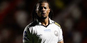 Berto Operario Racismo Vila Nova Serie B