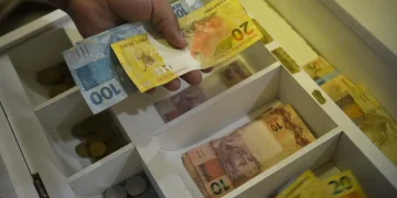 Dinheiro Caixa Mcajr Abr 2907221127 1