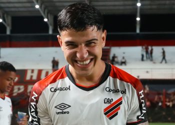 Lucas Esquivel Athletico Classificacao