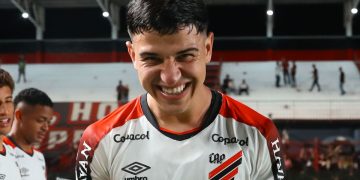Lucas Esquivel Athletico Classificacao