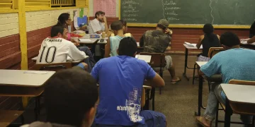 Sala De Aula Ensino Medio
