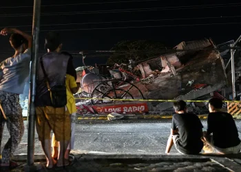 2026 06 08t121124z 32816634 Rc2lplafktq4 Rtrmadp 3 Philippines Quake