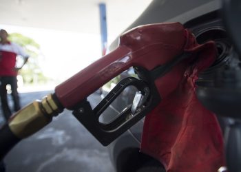 935804 Postos Combustiveis Aumento