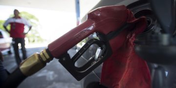 935804 Postos Combustiveis Aumento