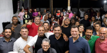 Sugestão de Título: Álvaro Oliveira intensifica agenda regional e foca na ampliação de base política