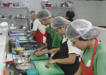 Alunos Do Curso Tecnico De Gastronomia Do Instituto Federal De Brasilia