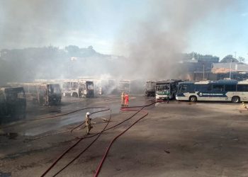 Incendio Onibus Garagem Bh