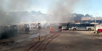 Incendio Onibus Garagem Bh