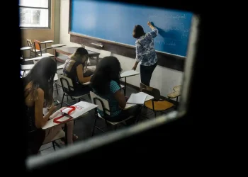 Sala De Aula0647040820