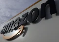 2025 10 28t111009z 1 Lynxmpel9r0j5 Rtroptp 4 Usa Holiday Shopping Amazon Hiring