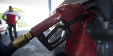 935804 Postos Combustiveis Aumento