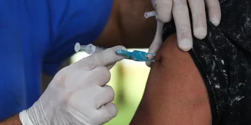 Movimentacao De Idosos No Posto Da 612 Sul Para Vacinacao Contra Influenza2403209966