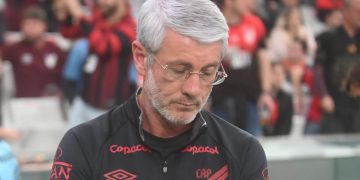 Odair Hellmann Treinador Athletico