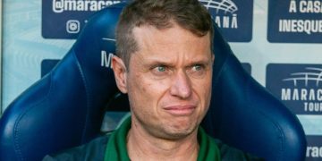 Seabra Tecnico Coritiba Contra Flamengo Brasileirao